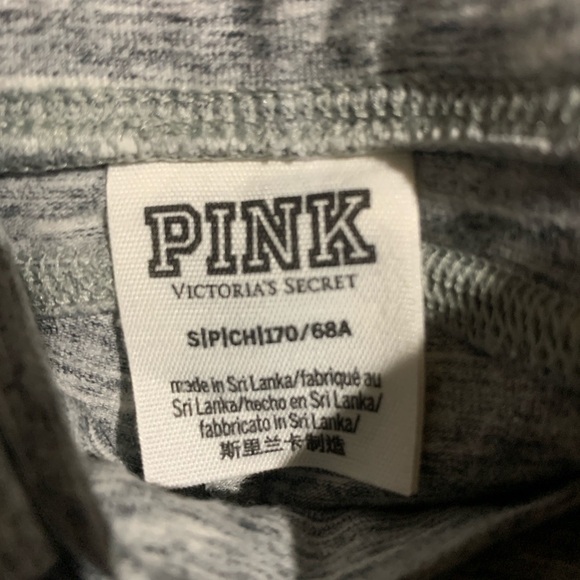 PINK by Victoria's Secret Small, High Waist 9" V-Crossover Bike Short - Gray - Picture 4 of 5